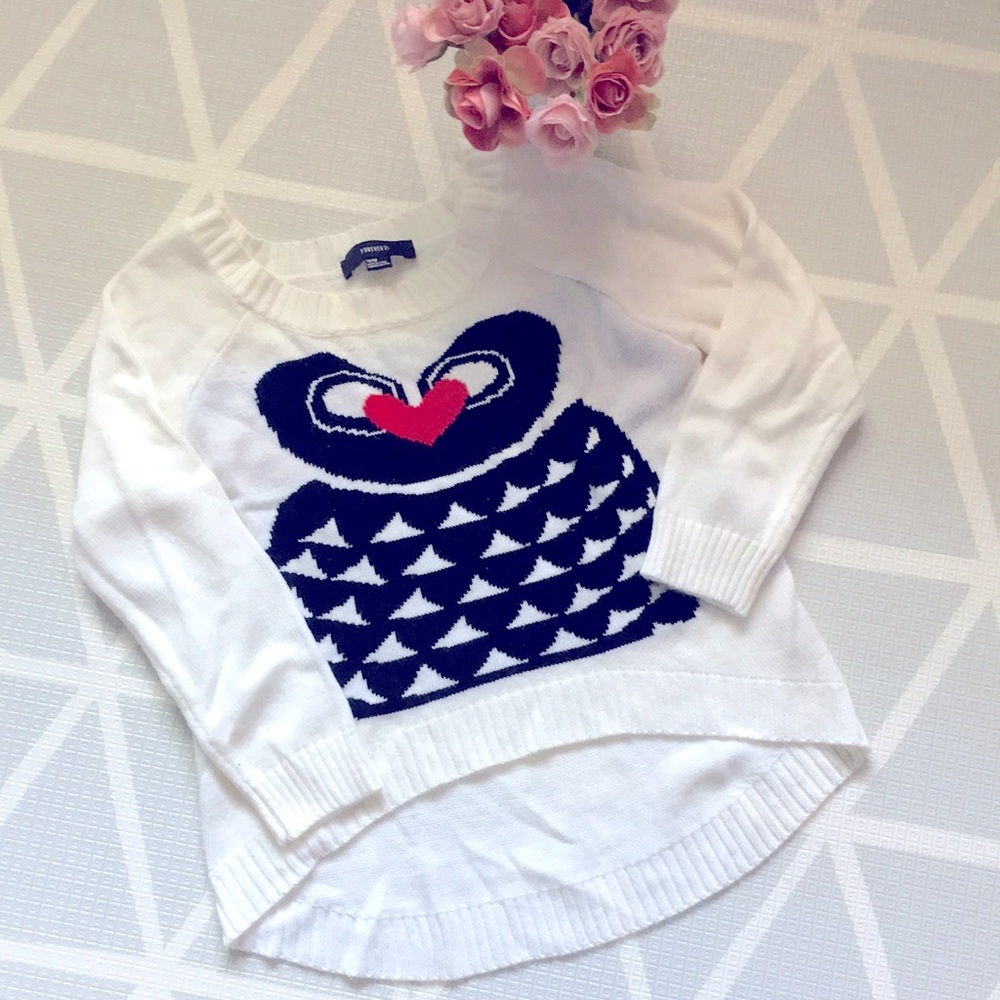 FOREVER 21 womens high low knit sweater with owl design. Size M. GUC